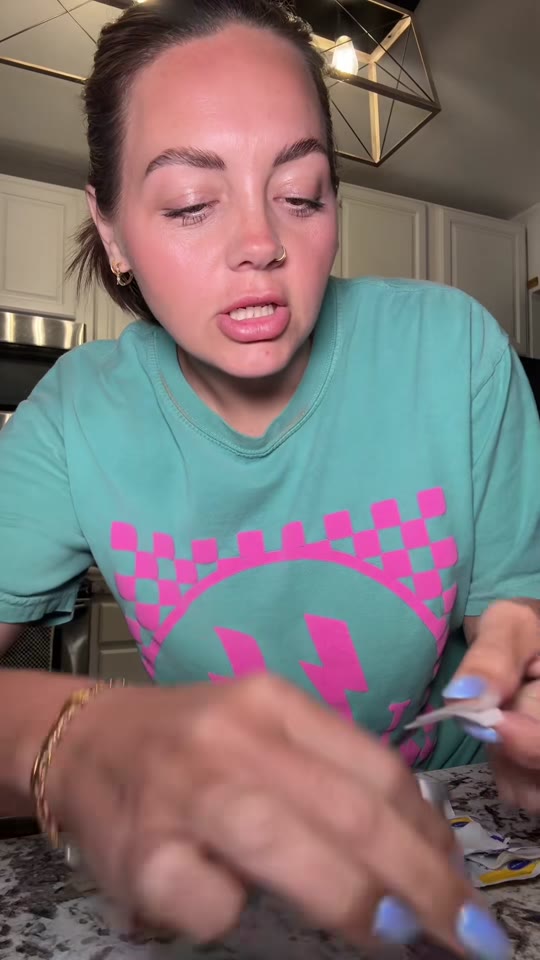 @courtney.hollidayy's tirzepatide injection video, fact-checked