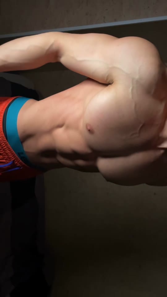 Do eggs and leucine actually block myostatin for muscle growth?