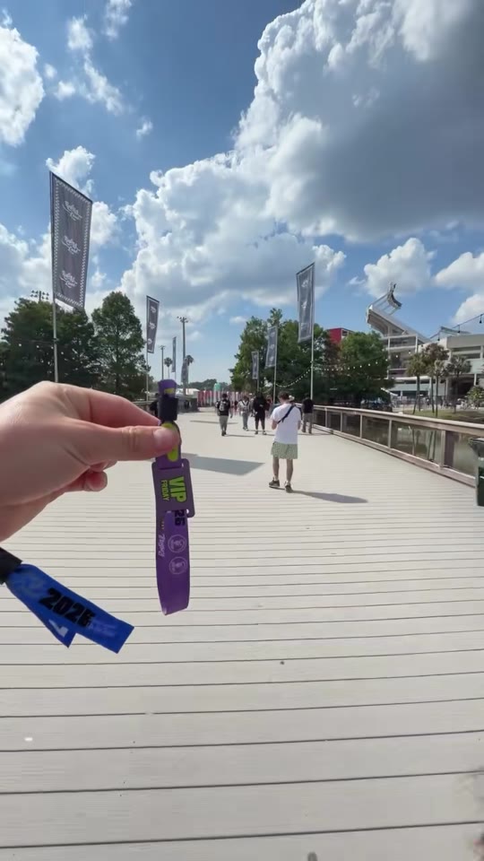 Rolling Loud VIP upgrades: what peptide hype gets wrong
